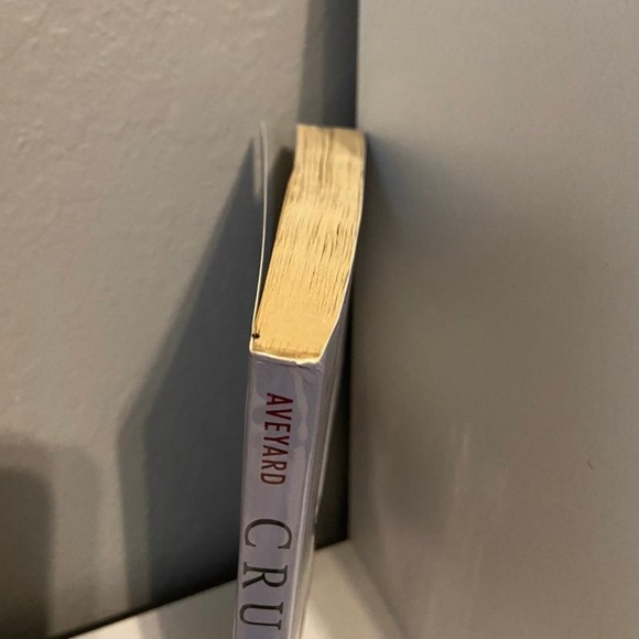 Cruel Crown (Red Queen Novella) - Picture 3 of 7